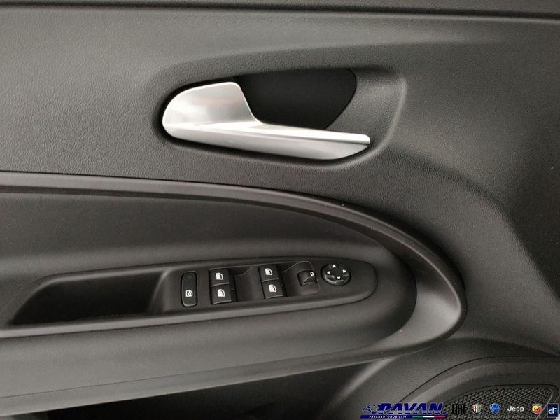 Jeep Avenger 1.2T 110cv e-Hybrid Black Edition