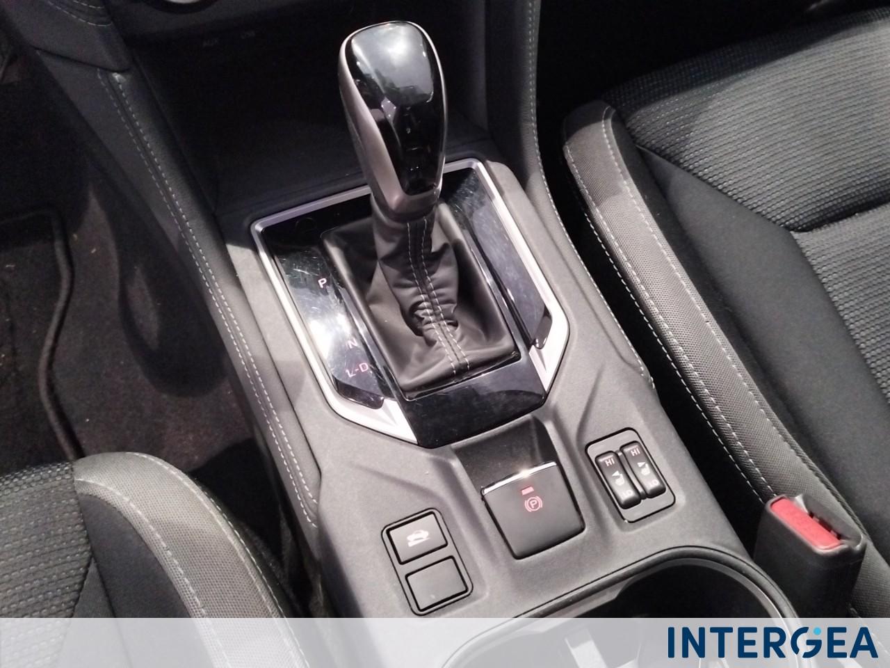 SUBARU Impreza 1.6i Style navi lineartronic