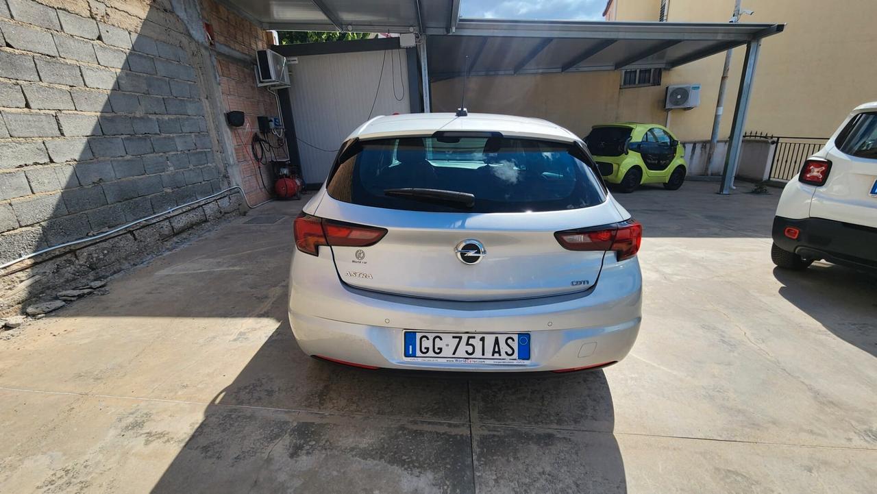 Opel Astra 1.5 CDTI 105 CV S&S 5 porte Business Elegance