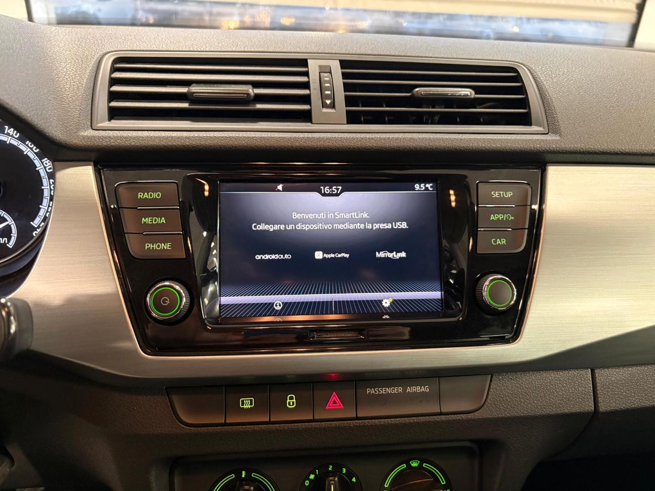 Skoda Fabia 1.0 MPI 60 CV Twin Color Nero