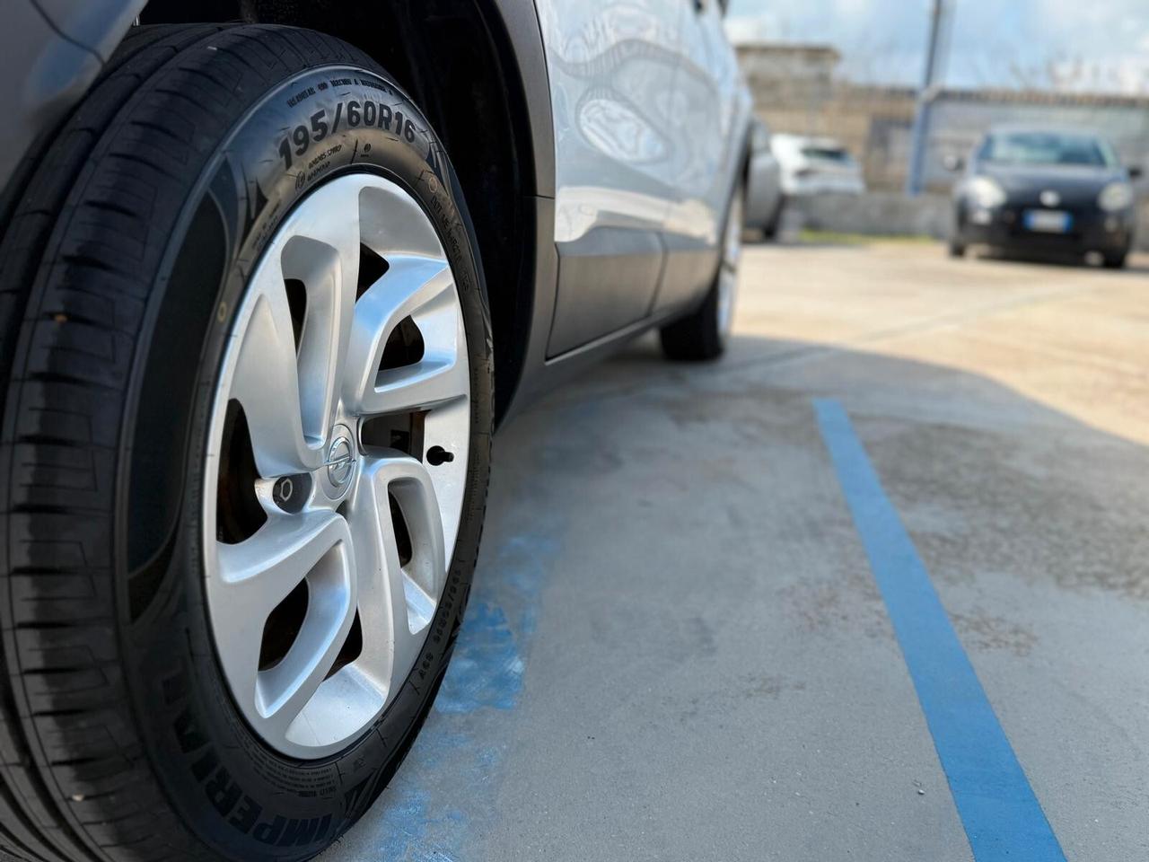 OPEL CROSSLAND ADVANCE 1.2 - KM 38.000 - AZIENDALE