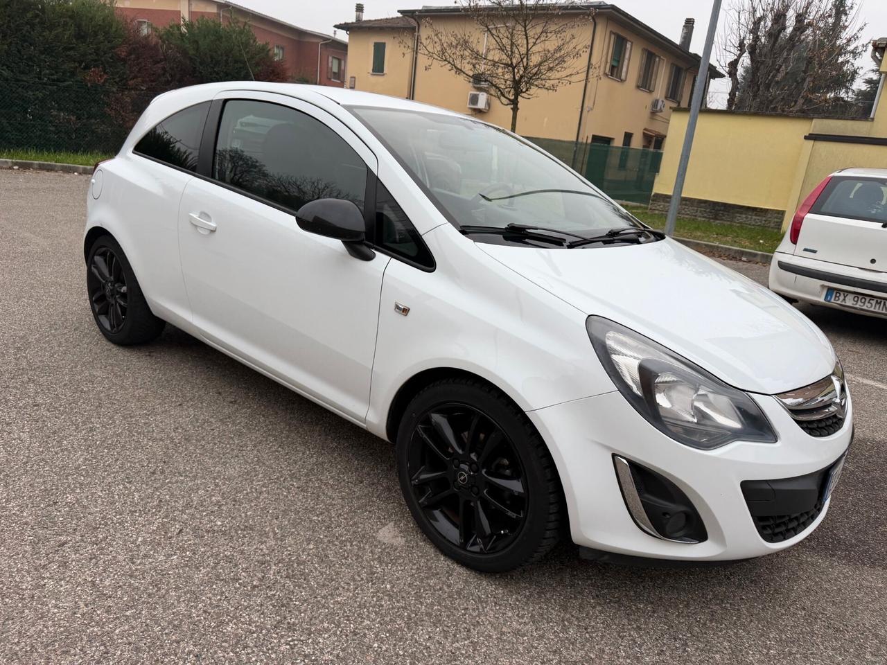 Opel Corsa 1.3 cdti - NEOPATENTATI - 12 MESI DI GARANZIA -