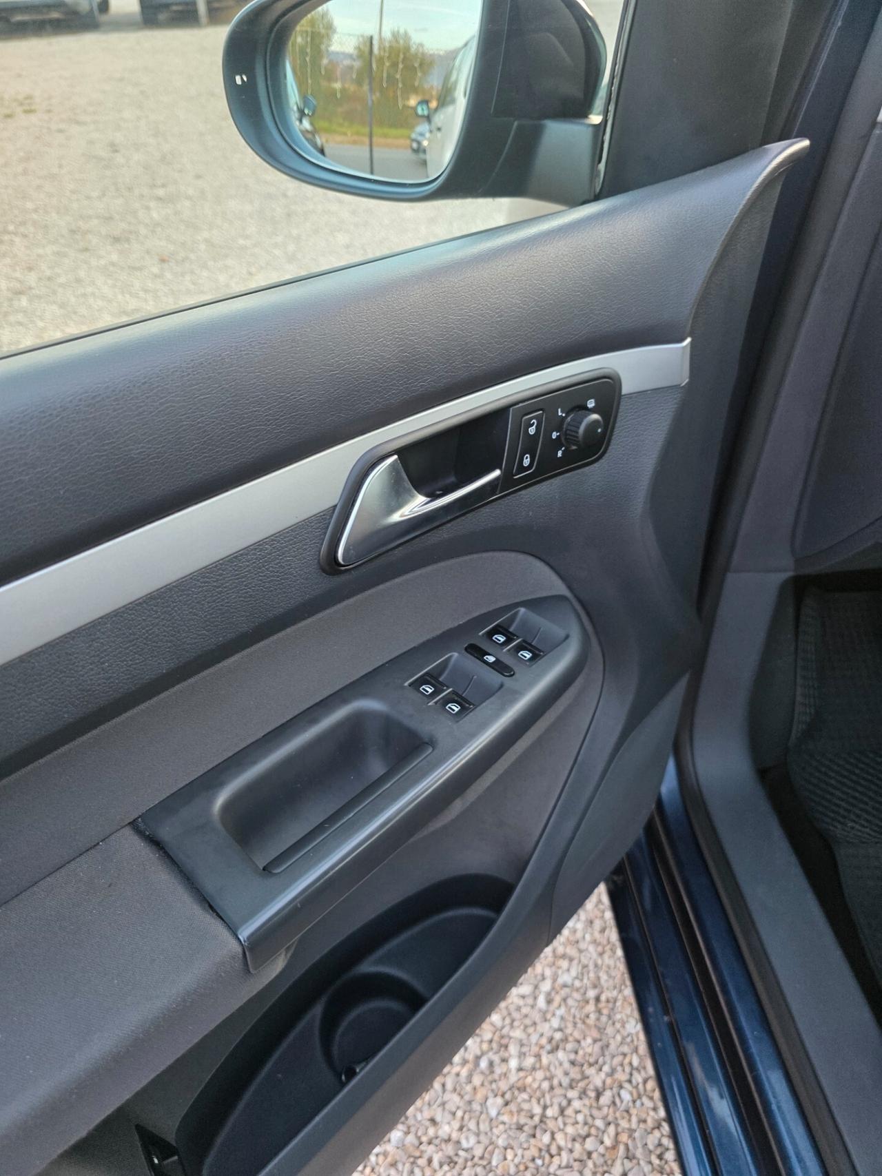 Volkswagen Touran Business 1.6 TDI Comfortline BMT