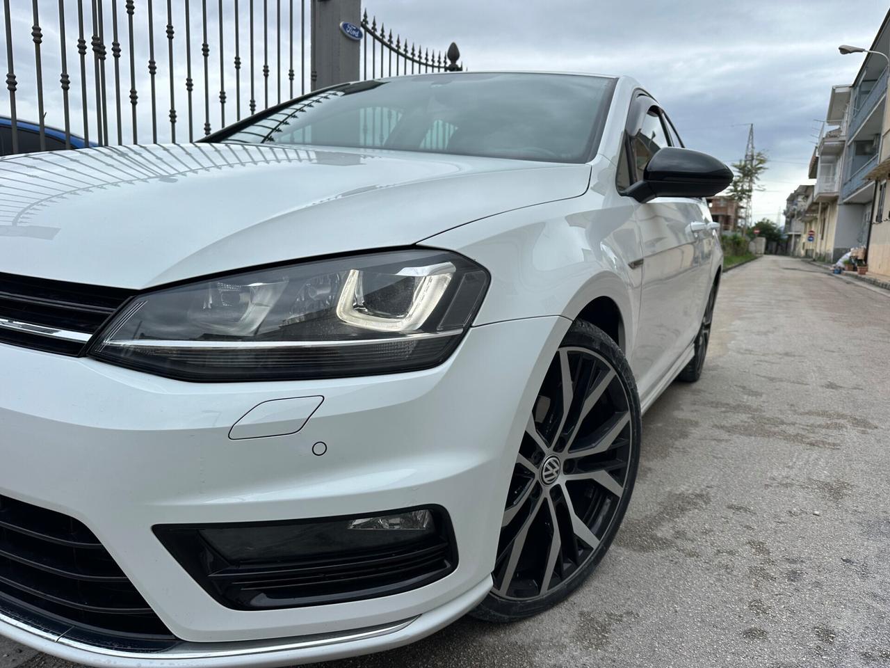 Volkswagen Golf 7.5 R-Line 1.6 Diesel 110 Cv