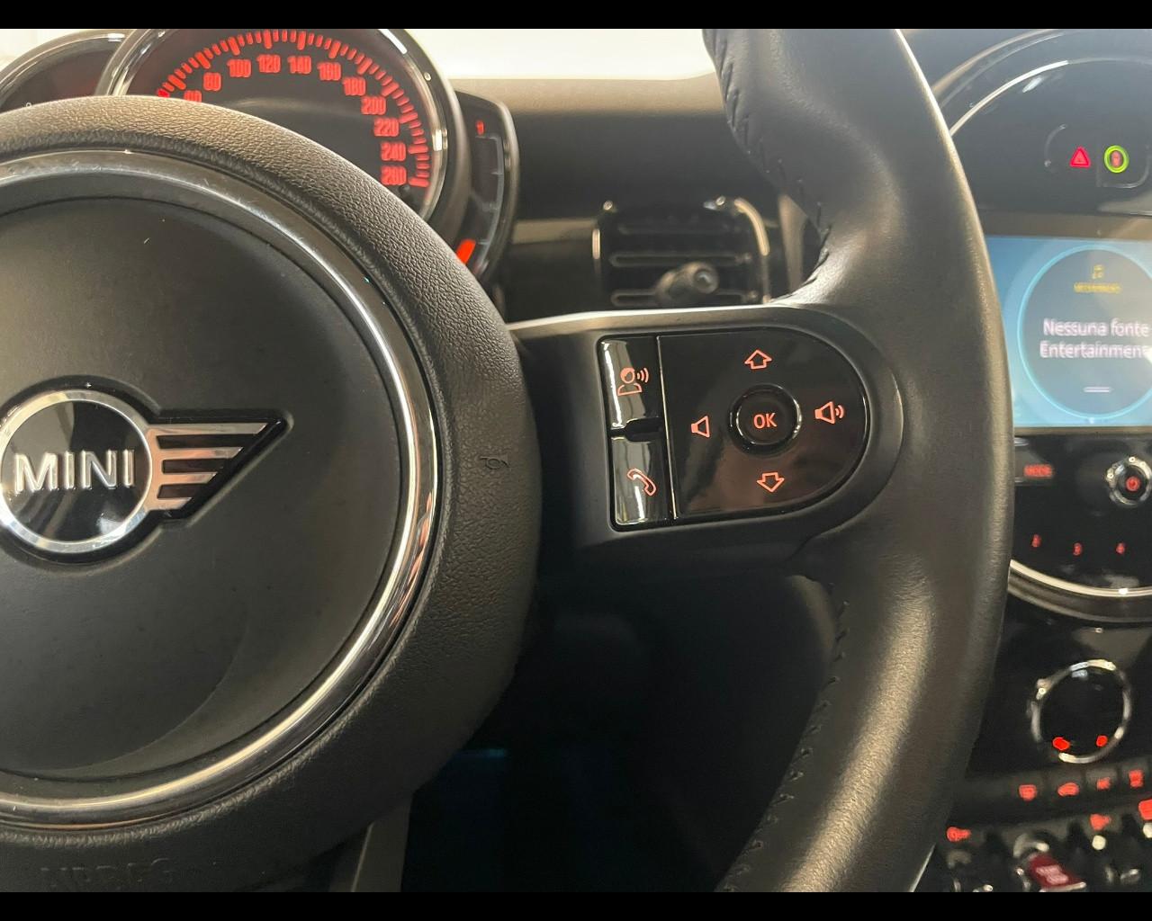 MINI Mini 5 porte (F55) - Mini 1.5 Cooper Camden 5 porte