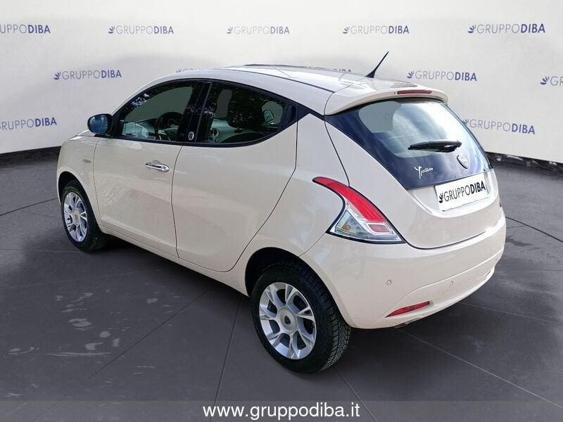 Lancia Ypsilon III 2011 Benzina 0.9 t.air Gold ecochic metano 80cv E6