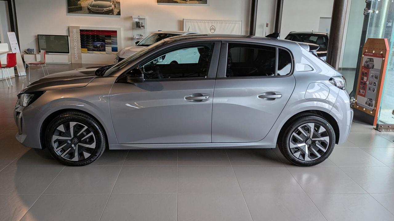 Peugeot 208 BUSINESS NUOVO MOTORE 100 TURBO A CATENA NO CINGHIA !!
