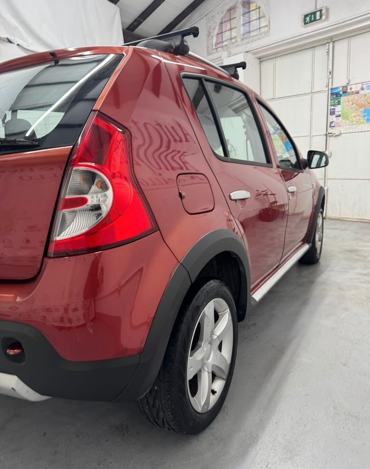 Dacia Sandero Stepway 1.6 8V GPL 85CV