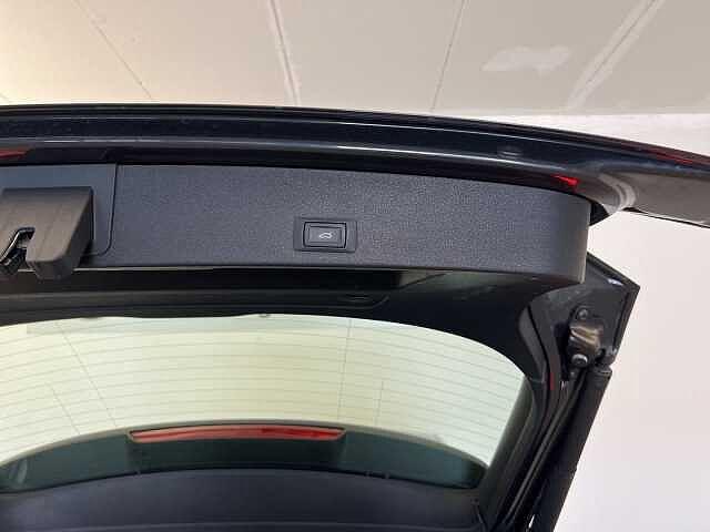 Audi Q2 30 TDI S tronic Business Plus