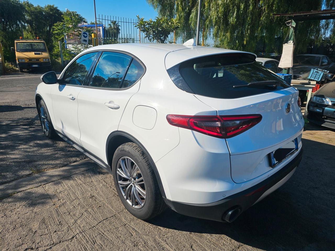 Alfa Romeo Stelvio 2.2 Turbodiesel 160 CV AT8 RWD Business