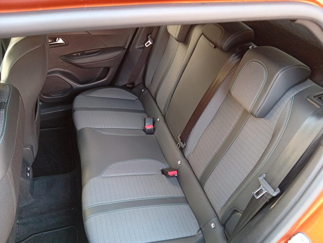 Peugeot 2008 BlueHDi 130 EAT8 Allure Unico proprietario
