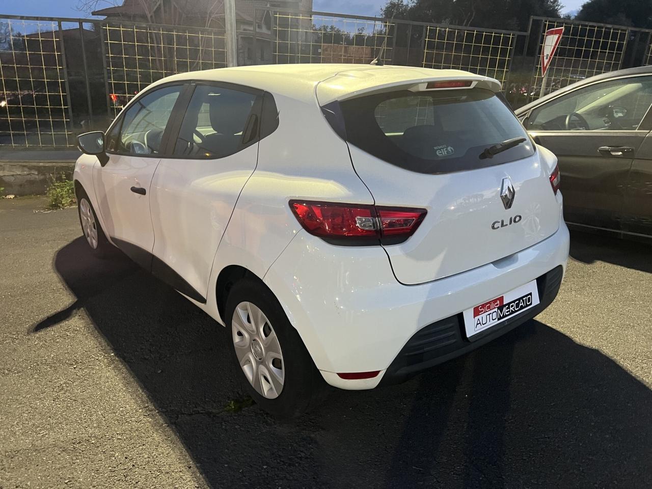 RENAULT CLIO anno 2018