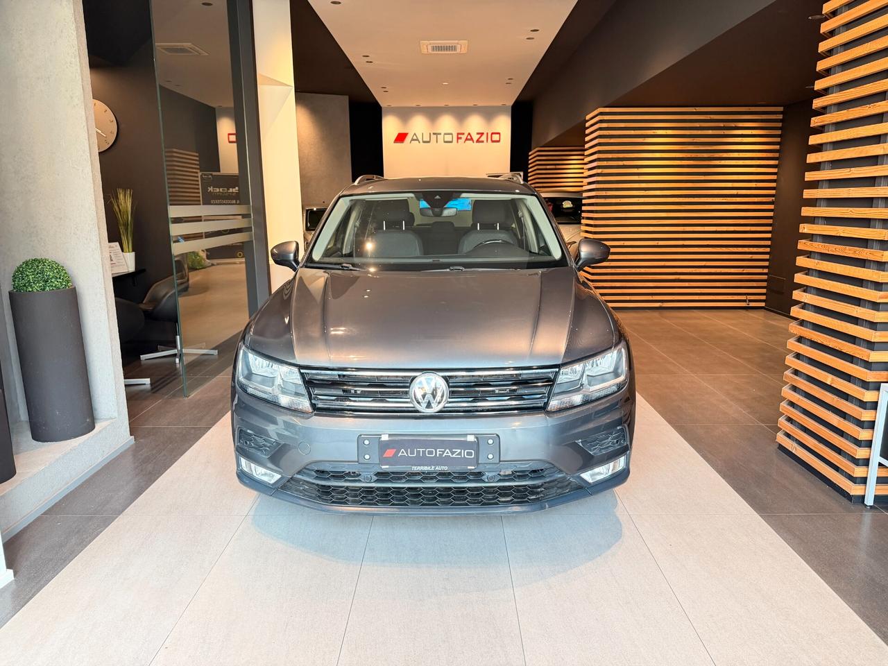 Volkswagen Tiguan 2.0 TDI SCR DSG Business BlueMotion Technology