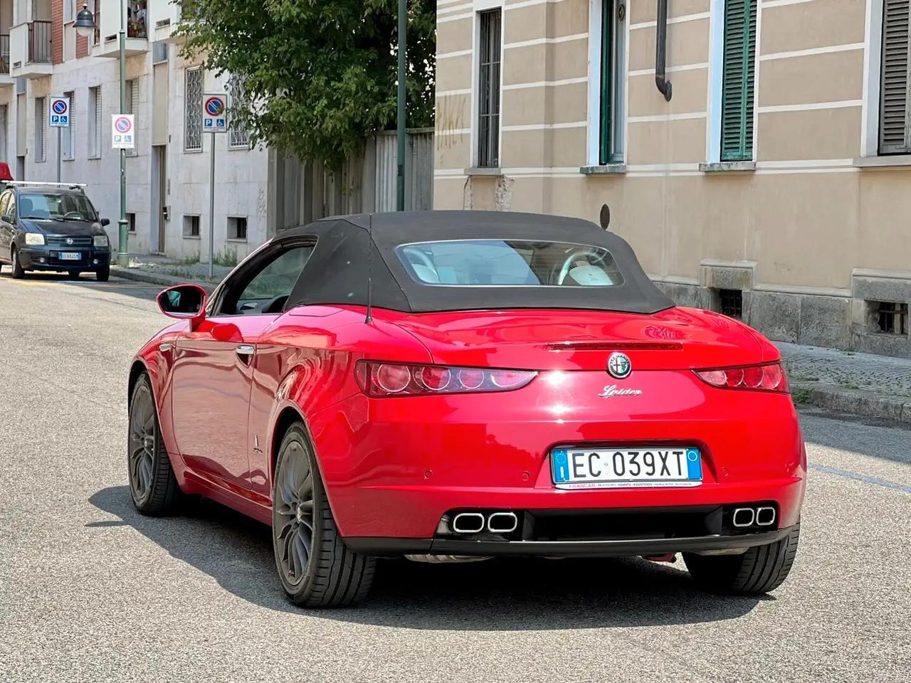 Alfa Romeo Spider 1750 TBi Turbo 200cv