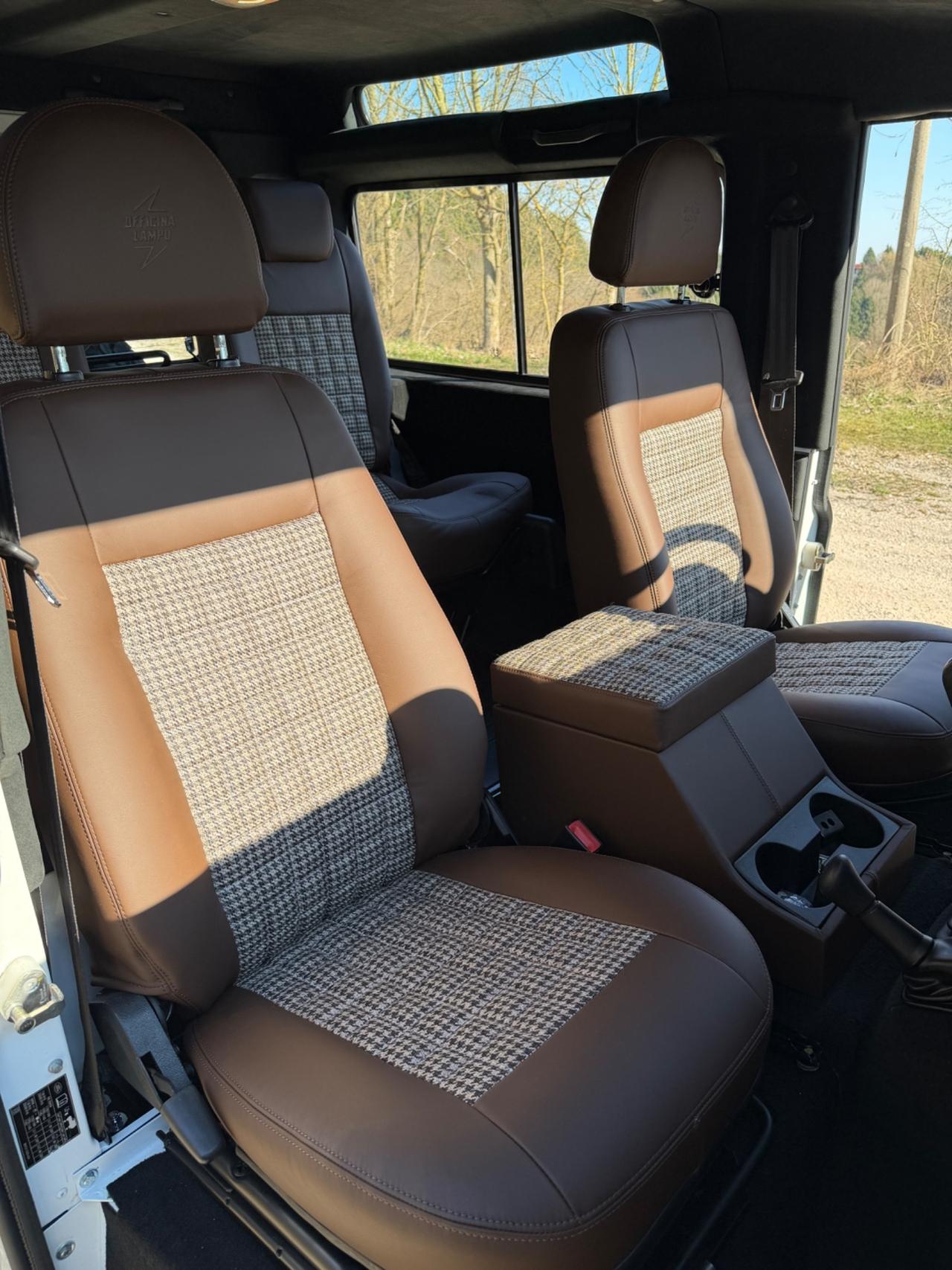 Land Rover Defender 90 2.4 TD4 Station Wagon SE N1