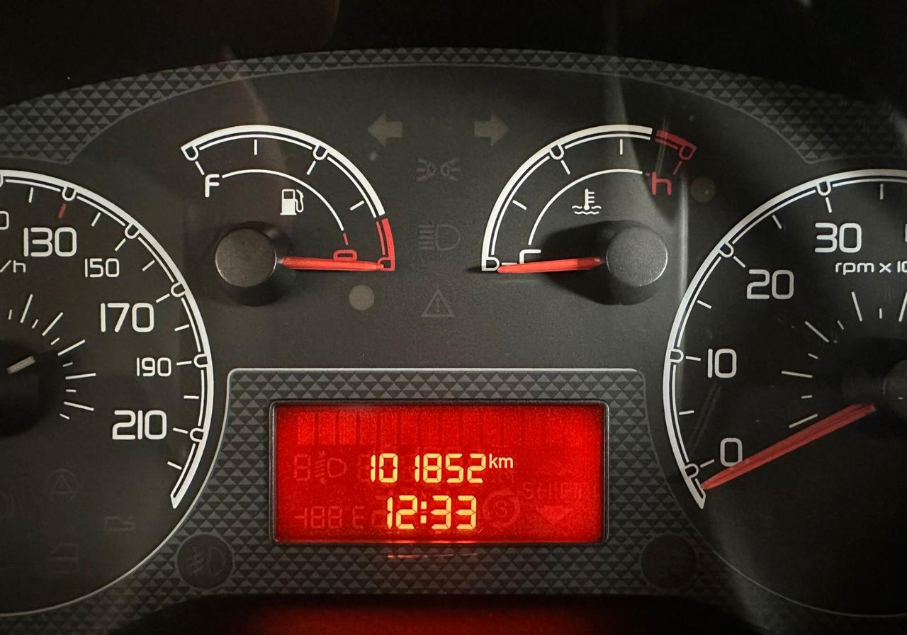 Citroen Nemo Multispace 1.3 HDi 75CV Silver Selection