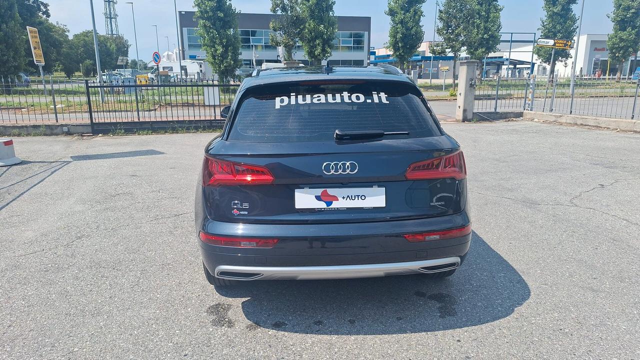 Audi Q5 45 TFSI quattro S tronic Business Sport