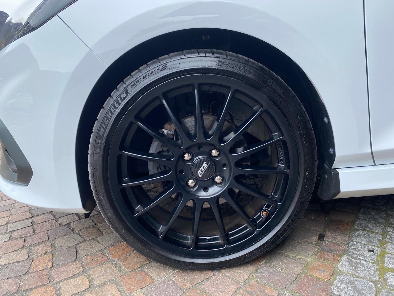 Ford Fiesta 1.5 Ecoboost 200 CV 5 porte ST Performance Pack