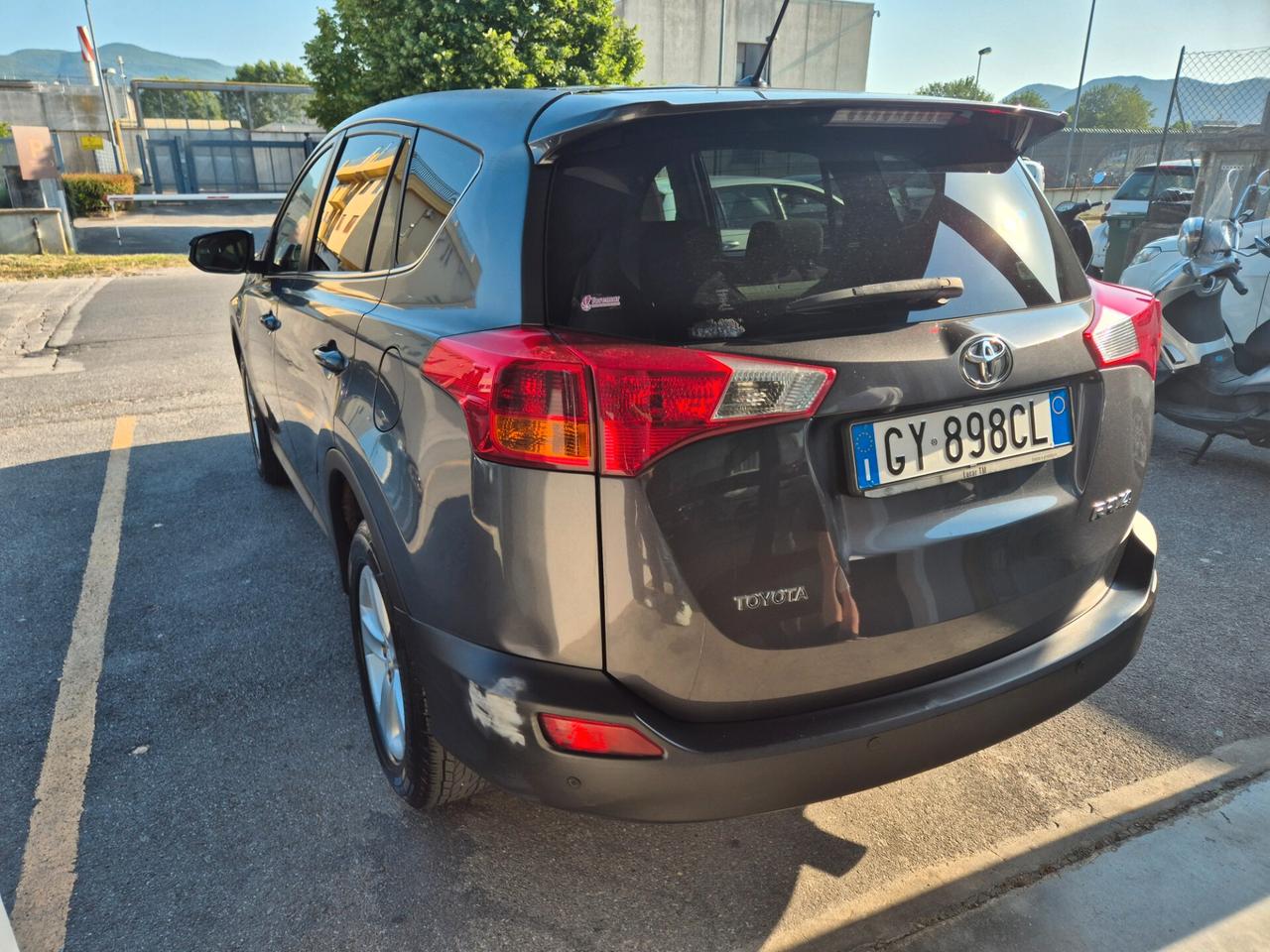 Toyota RAV 4 RAV4 2.0 D-4D 2WD STYLE