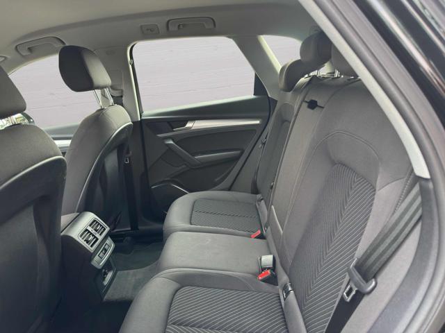 AUDI Q5 35 TDI S tronic Business
