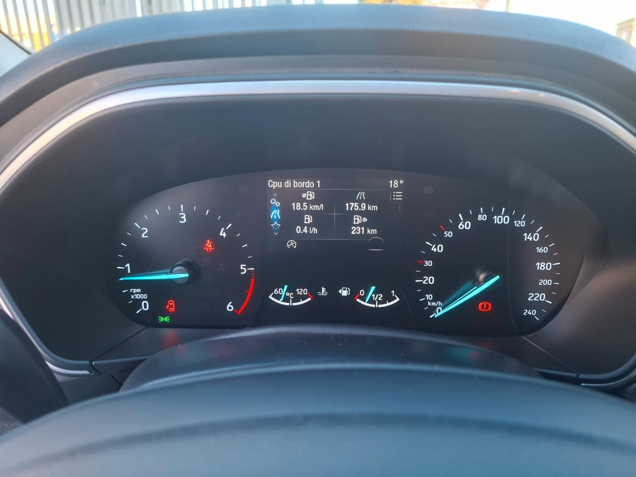 Ford Focus 1.5 TDCI 120 CV 5p. TITANIUM FULL LED