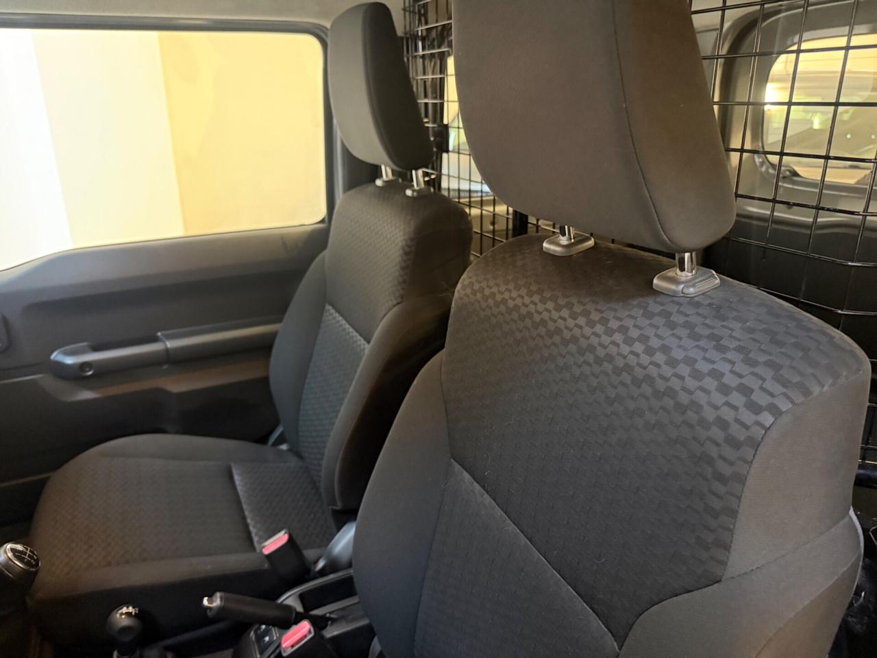 Suzuki Jimny 1.5 5MT PRO (N1)