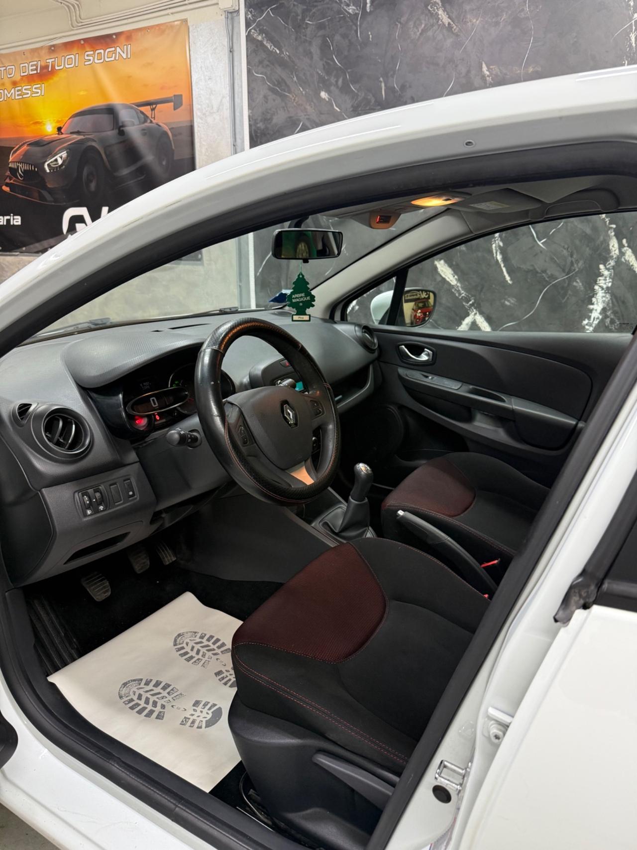 Renault Clio dCi 8V 75 CV Start&Stop 5 porte Energy Duel