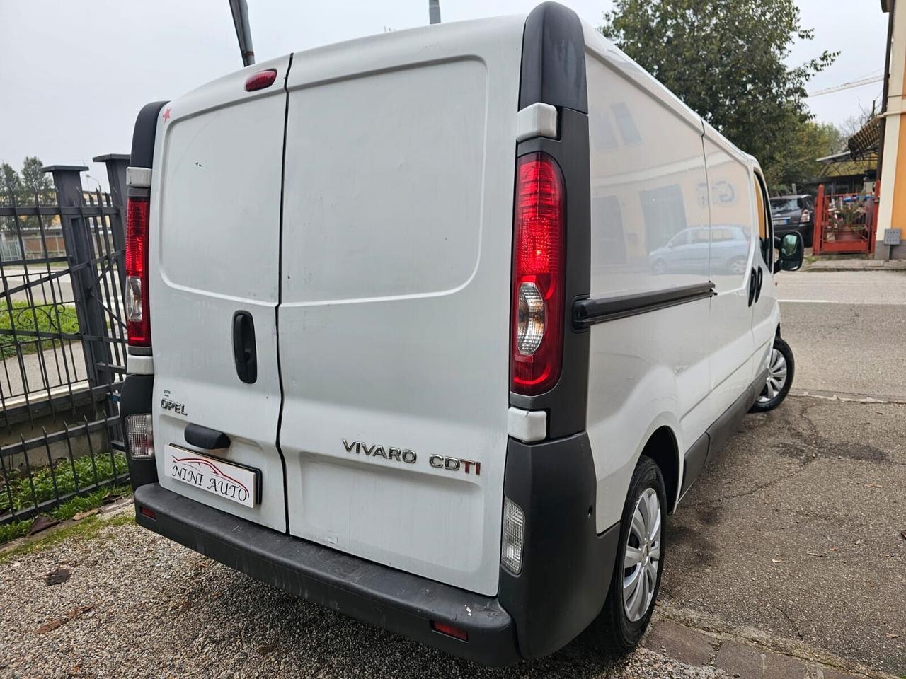 Opel Vivaro 2.0 CDTI 120cv Passo Lungo Furgonato