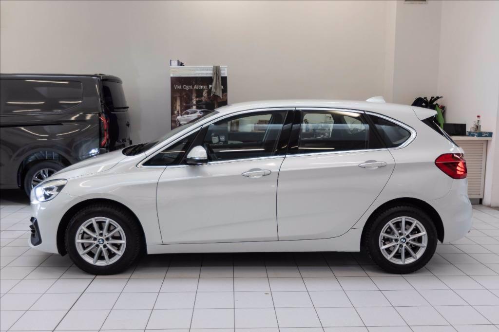 BMW 218d Active Tourer Business auto del 2019
