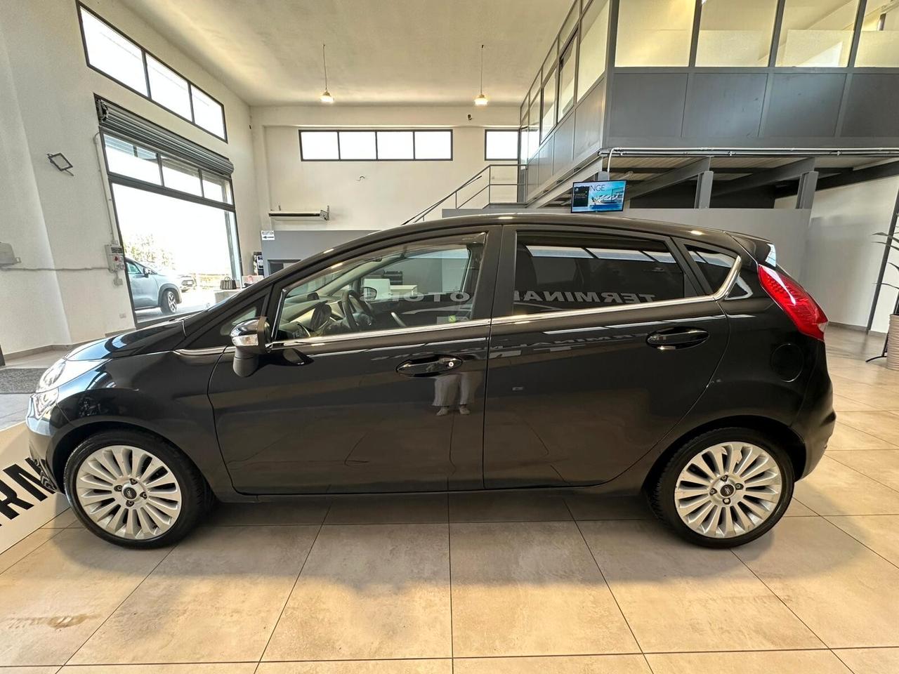 Ford Fiesta 1.4 TDCi 68CV 5 porte Titanium