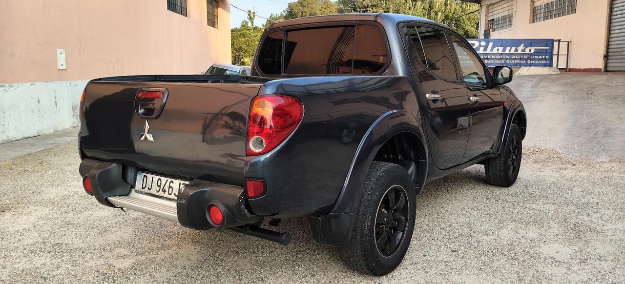 Mitsubishi L200 2.5 DI-D Double Cab Pick up