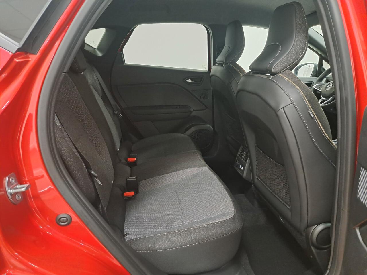 Renault Captur II 2024 1.0 eco-g Techno 100cv Pack Navigation