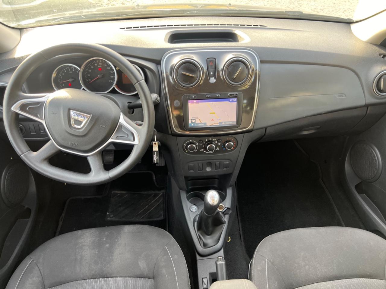 Dacia Logan GPL Lauréate permute rate garanzia