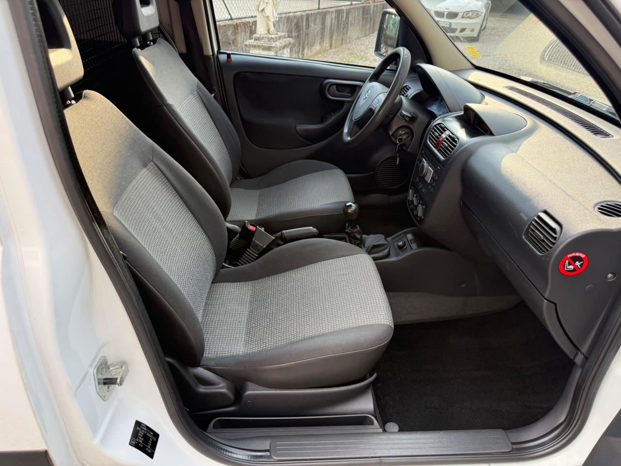 Opel Combo 1.7 CDTI 101CV 3p. Van