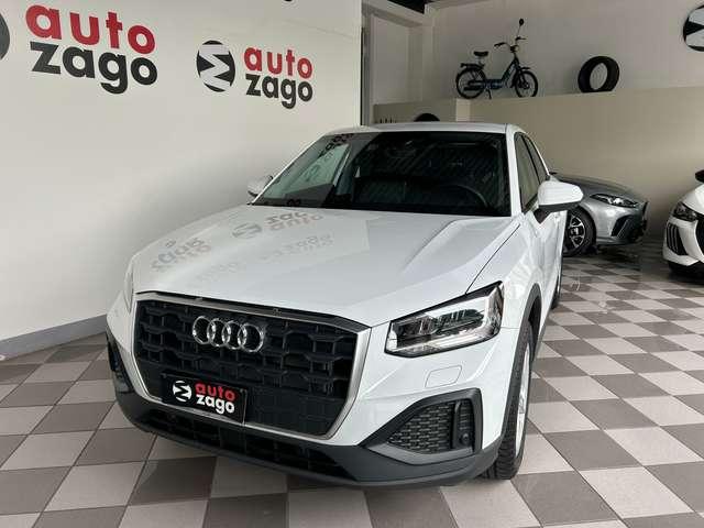 Audi Q2 30 TFSI Business Advanced