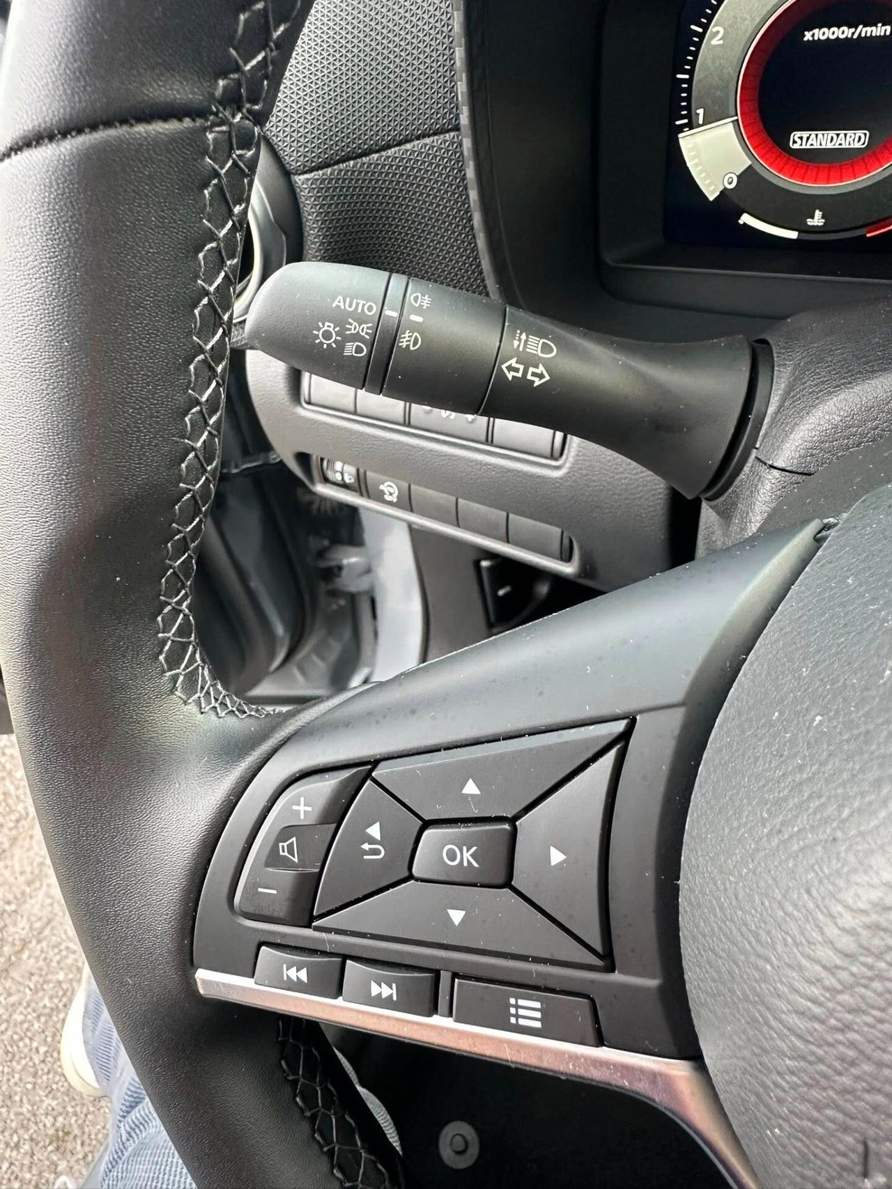 Nissan Juke 1.0 DIG-T 114 CV N-Connecta