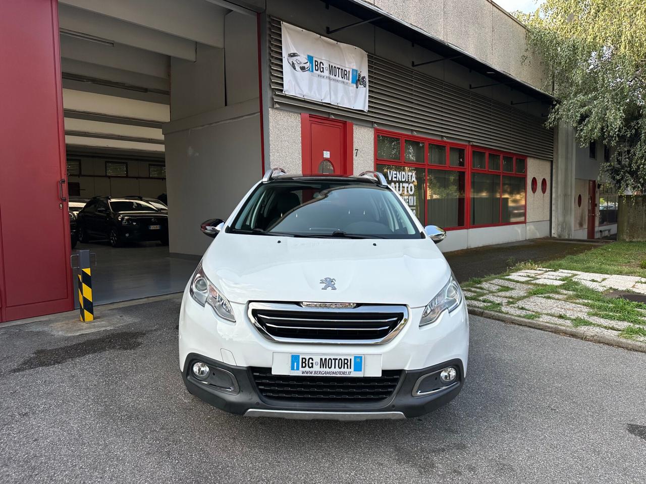 Peugeot 2008 1.2 puretech 12v Allure 82cv E6 UNIPROPR. OK NEOPATENTATI TETTO PANORAMICO