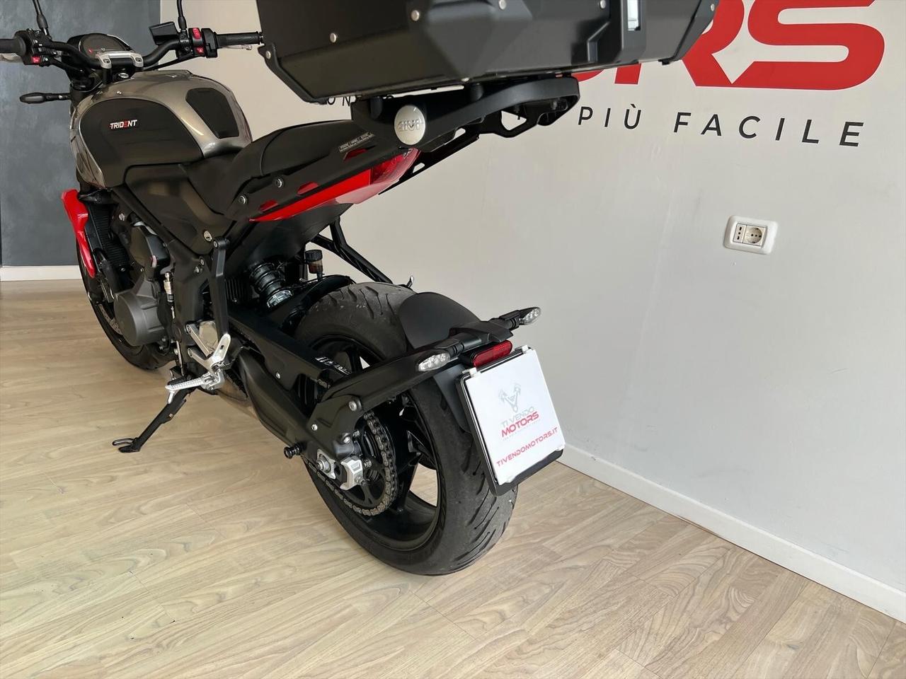 Triumph Trident 660