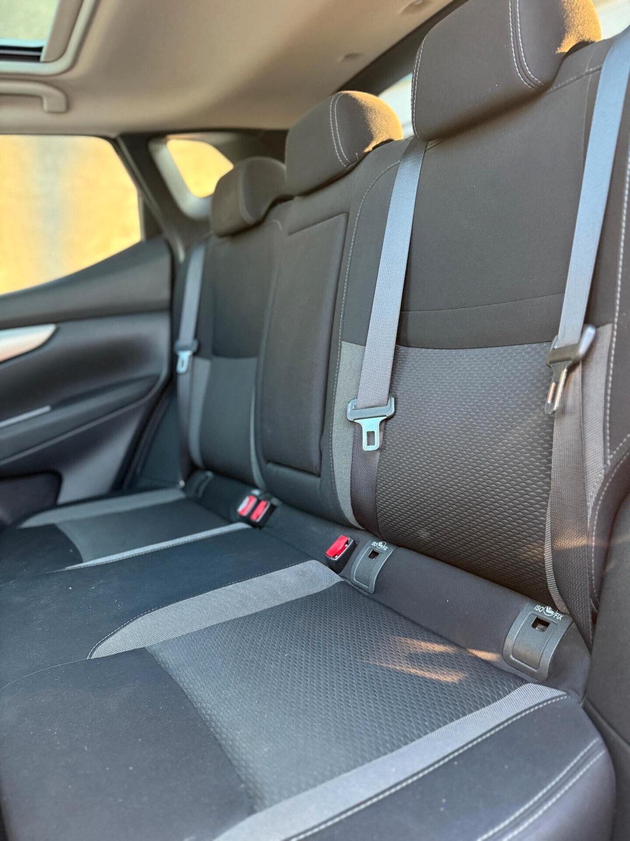Nissan Qashqai 1.5 dCi N-Connecta