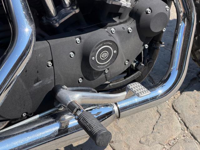 HARLEY-DAVIDSON 883 Sportster R XL 883 R