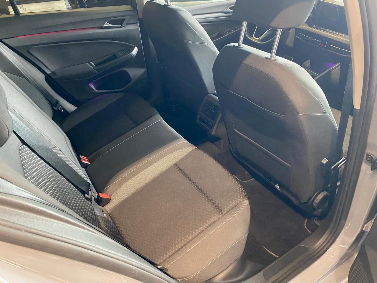 Volkswagen Golf 2.0 TDI 150 CV DSG SCR R-Line