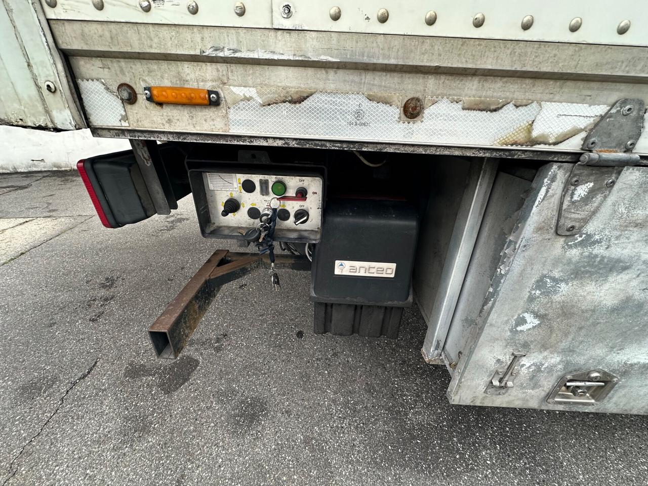 Iveco Daily Allestimento auto officina mobile completamente attrezzata