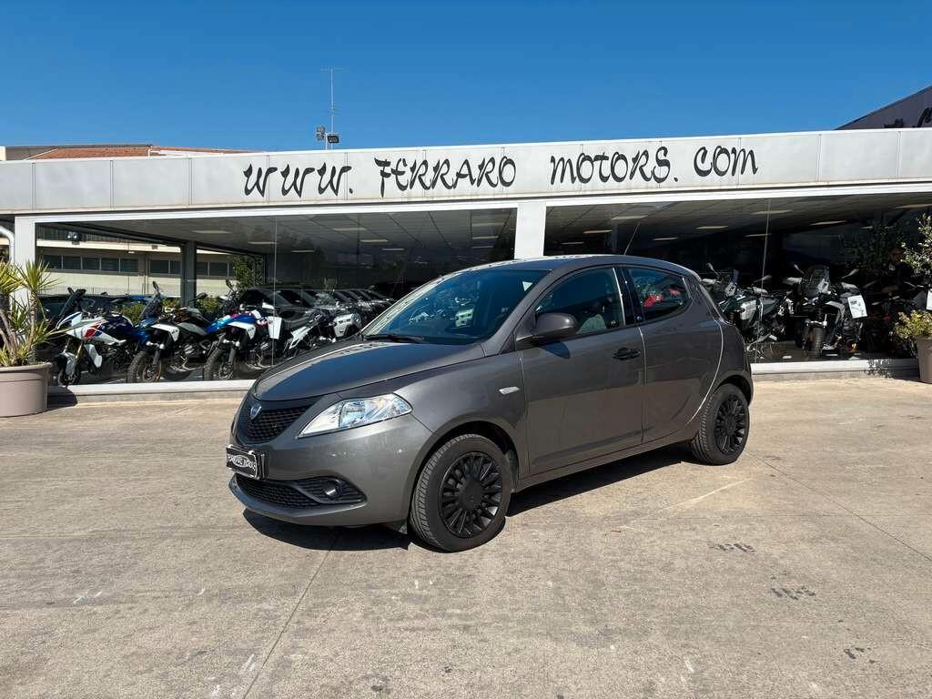 Lancia Ypsilon 1.2 69 CV 5 porte S&S 2019 / KM 44.000 Tua a solo 92 Euro al mese
