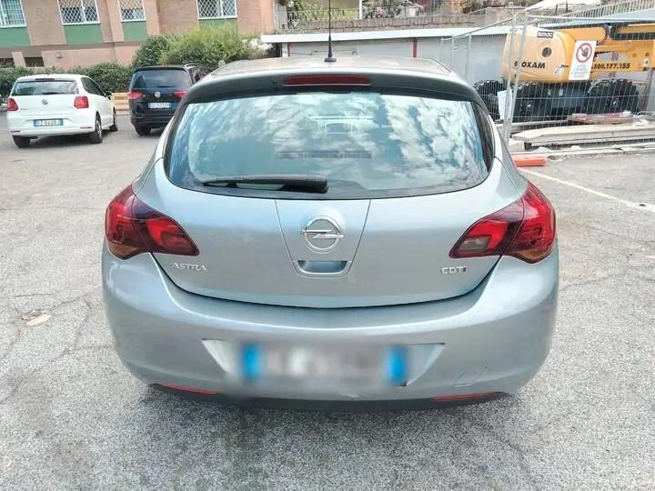 Opel Astra 1.7 CDTI 110CV 5 porte Cosmo