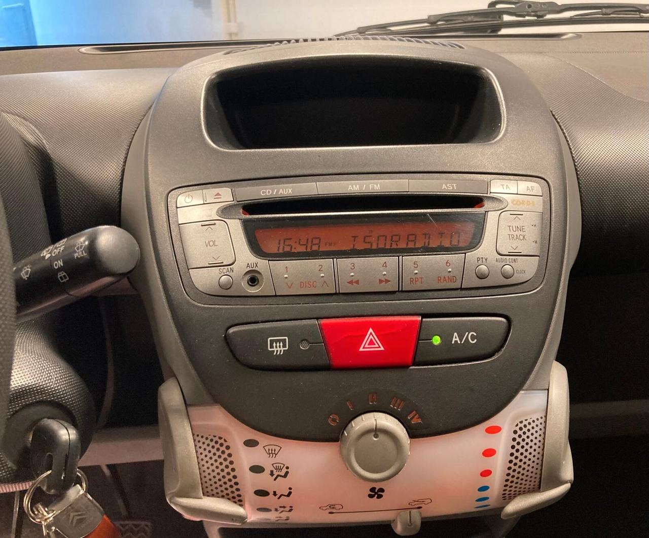 PEUGEOT 107 1.0-OK NEOPATENTATI- 84.000 KM ORIG