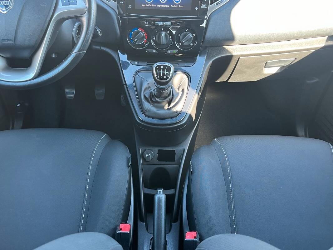 Lancia Ypsilon III 1.0 firefly hybrid Gold s&s 70cv 5p.ti