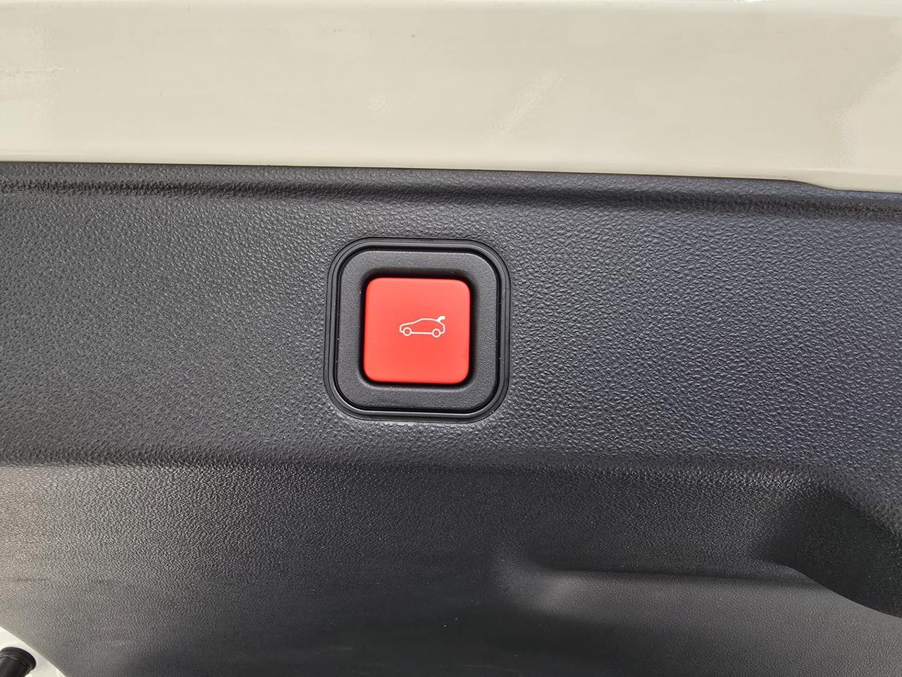 Fiat 600 Hybrid 100 CV DCT MHEV La Prima