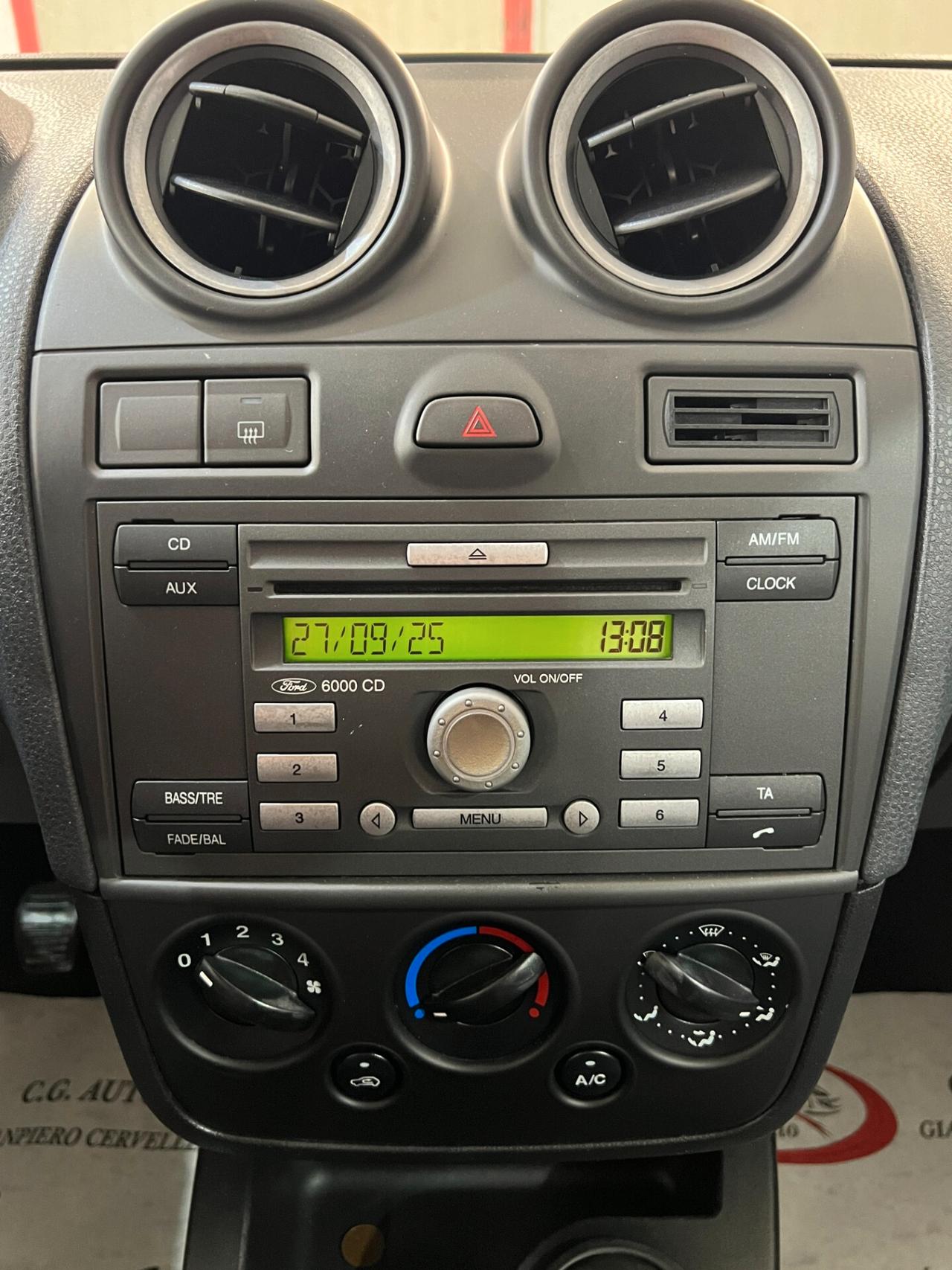 Ford Fiesta 1.4 68 CV - Ghia - 2008