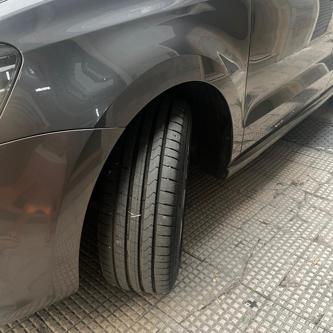 Volkswagen Polo 1.4 **NEOPATENTATI**