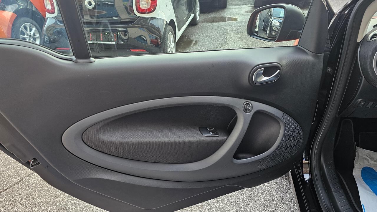 Smart ForTwo 90 0.9 Turbo twinamic Prime TAGL UFF NAV LED